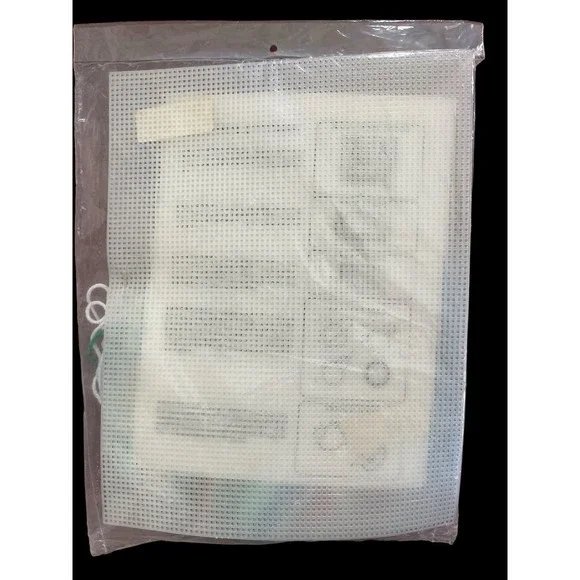 Vintage, NOS Design Works Plastic Canvas Tropical Fish Tissue Box Kit #9177 - Picture 4 of 4